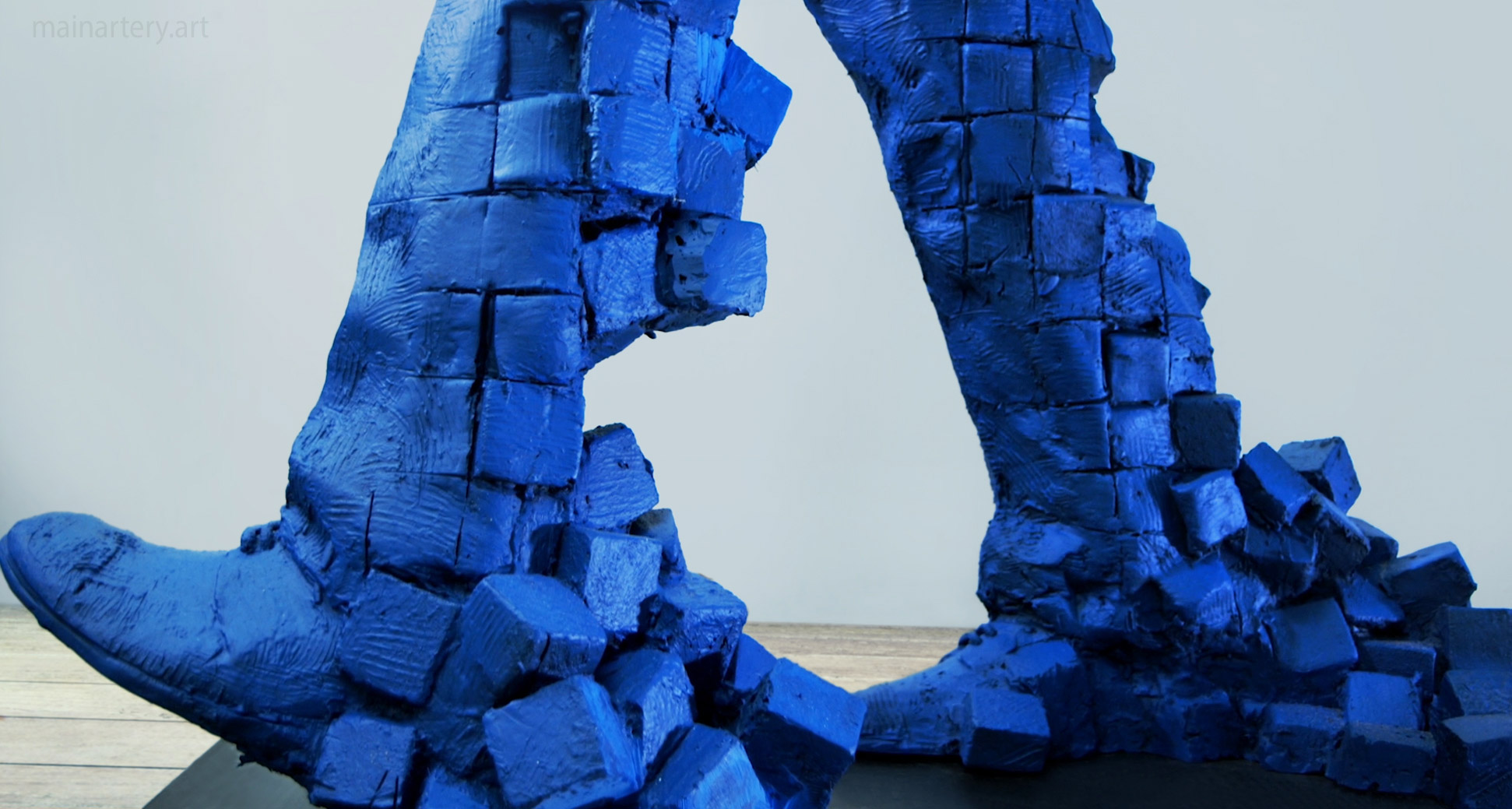 mainartery celestial blue sculpture metamorphosis detail image