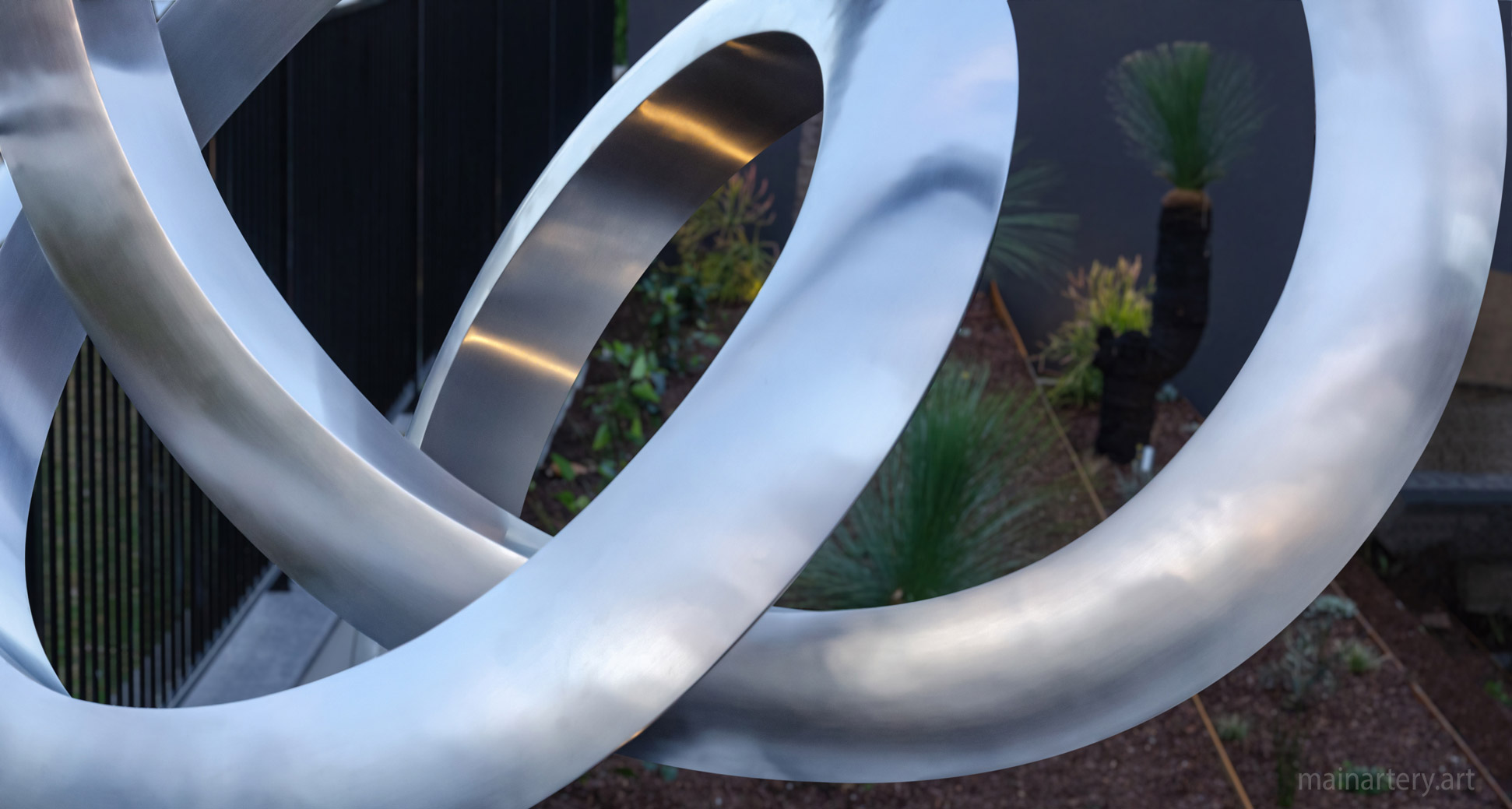 large metal organic abstract garden sculpture image
