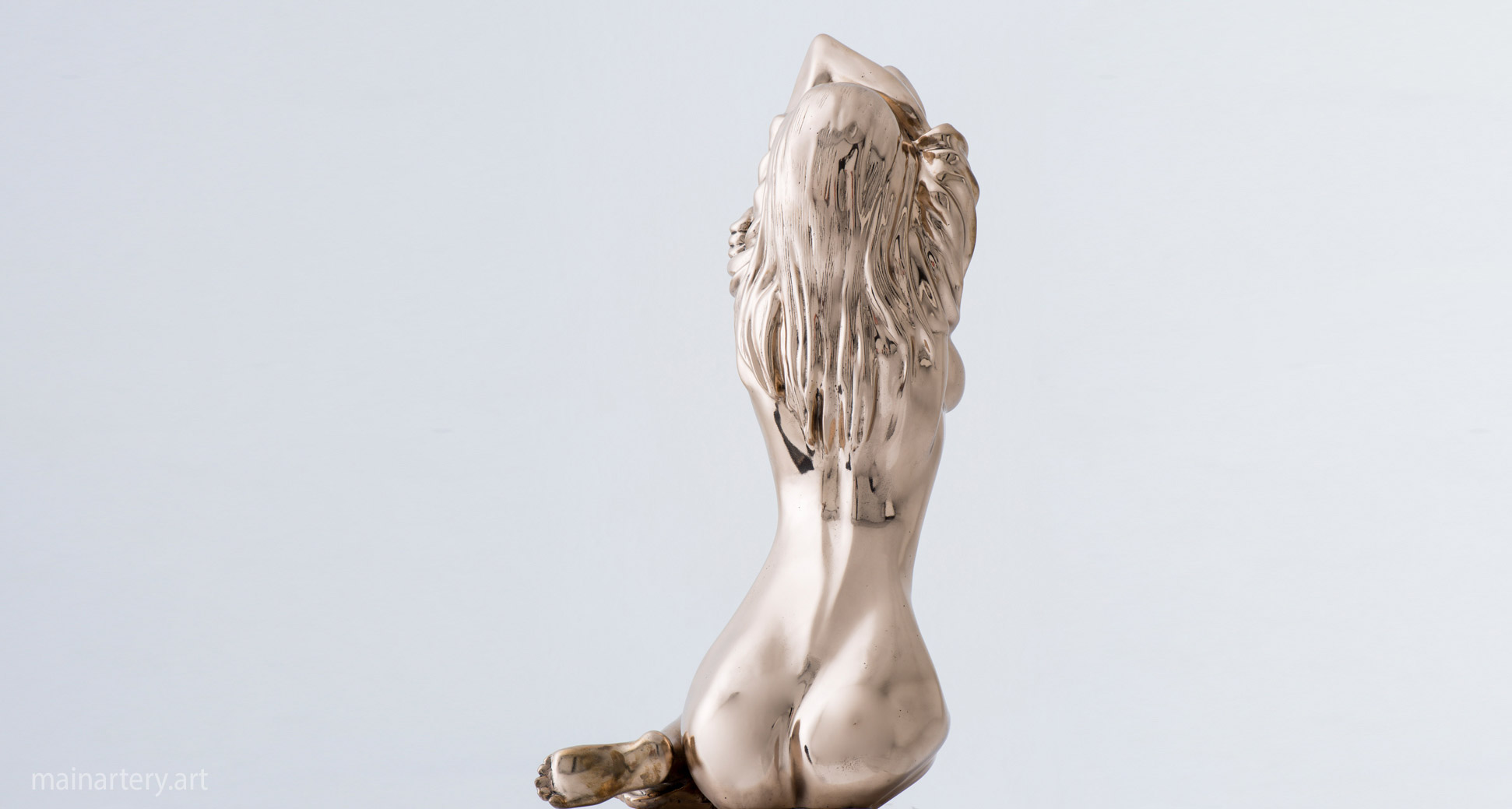 freestanding bronze female forms artwork image
